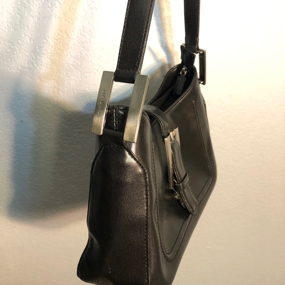 Black Hard Leather Guess Handbag Purse (gently used) - Picture 3 of 7